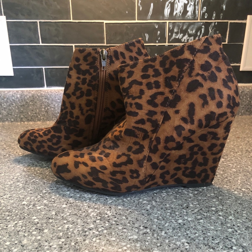 Cheetah suede booties